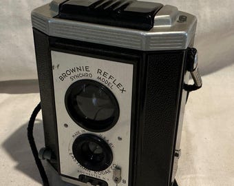 Fotocamera Kodak Brownie Reflex Synchro, pellicola in rullo tipo 127
