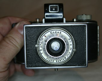 Cámara de fuelle Kodak Flash Bantam Cámara de película de mediados de siglo - España