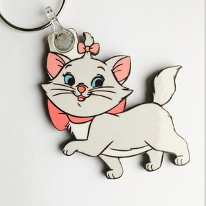 Marie - The aristocats keyring, pin badge and (new) large magnet. Can be Personalised.