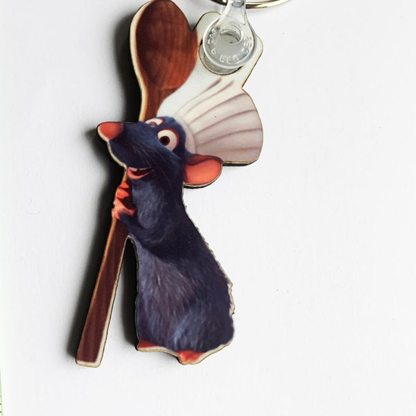 Ratatouille keyring, pin badge and (new) large magnet. Can be personalised.