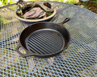 Vintage  cast iron frypan,  Lodge USAskillet, griddle, kitchenware, BBQ, Australian seller