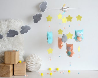 Baby mobile - Owl mobile - Stars mobile - Felt decor - Nursery mobile - Baby room decoration - Nursery decor -Crib mobile - Felt owl mobile