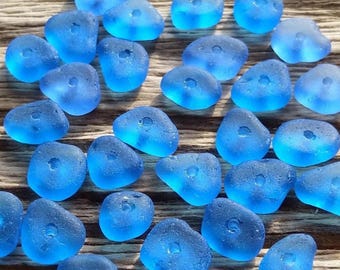 Perles en verre de mer bleu pervenche percées au centre de 6-9 mm