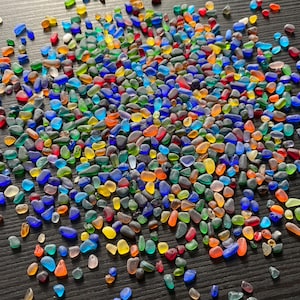 mix bright colors blue red yellow sea glass chips mini 2-4mm mini sea glass miniature crafts sea glass art making jewelry fill resin fill