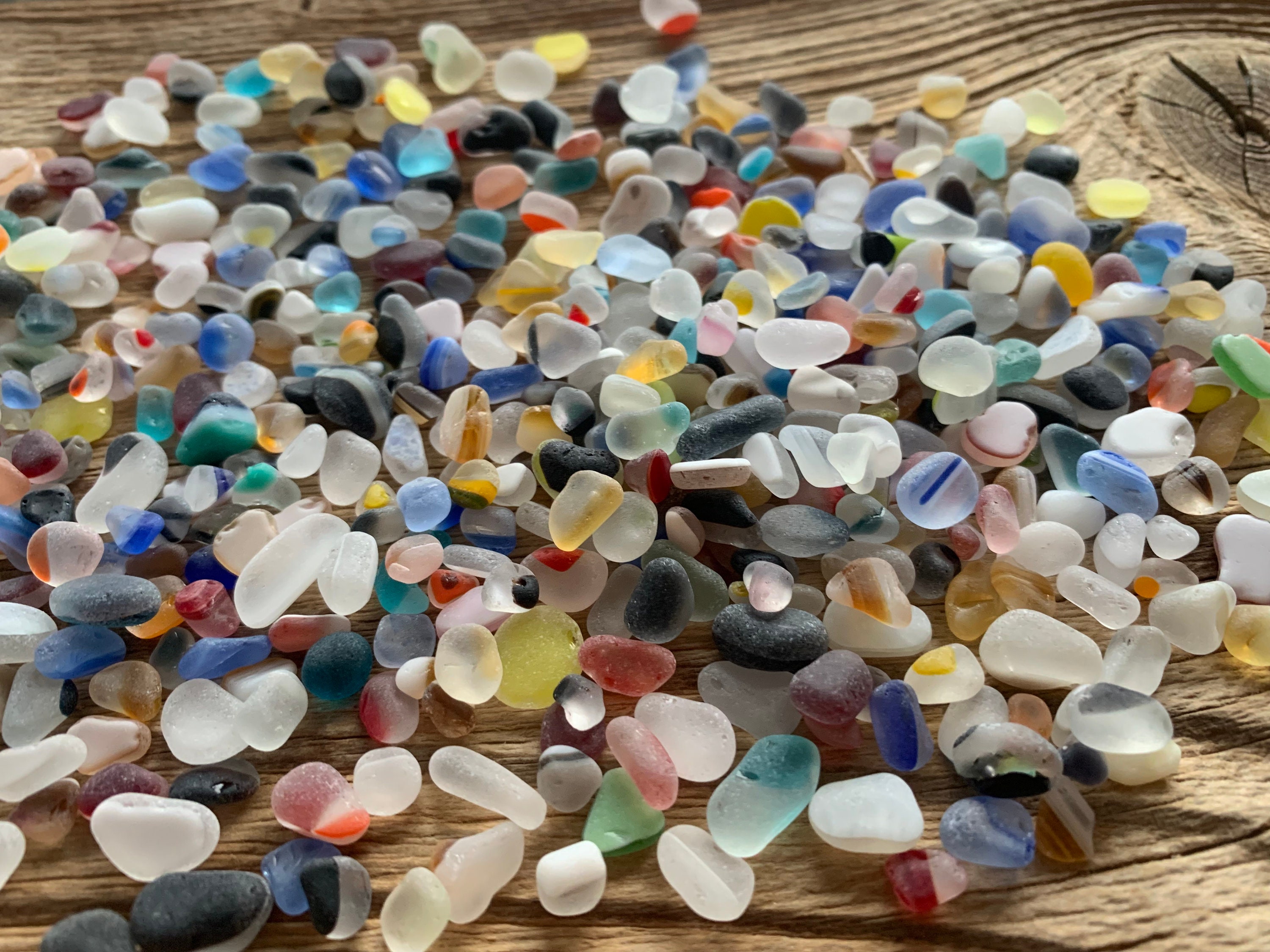 6 x Extra Large Glass Pebbles / Gems / Stones - Various Colours Approx  30-40mm