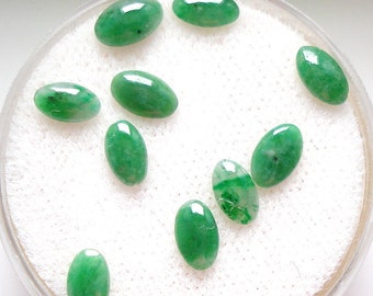 S A L E 75% de descuento!!! CABUJO Ovalado JADEITA VERDE JADEITA (3x5mm)