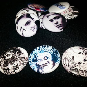 12 un pouce Grimes buttonpins ensemble image 3