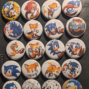 20 Sonic and Tails one-inch button pins