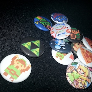 16 one-inch Legend of Zelda button pins