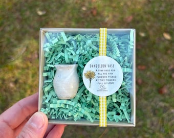 Dandelion Vase - Mini Ceramic Vase
