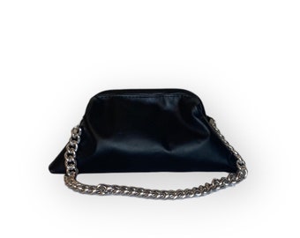 Clammy Clutch Purse - Black