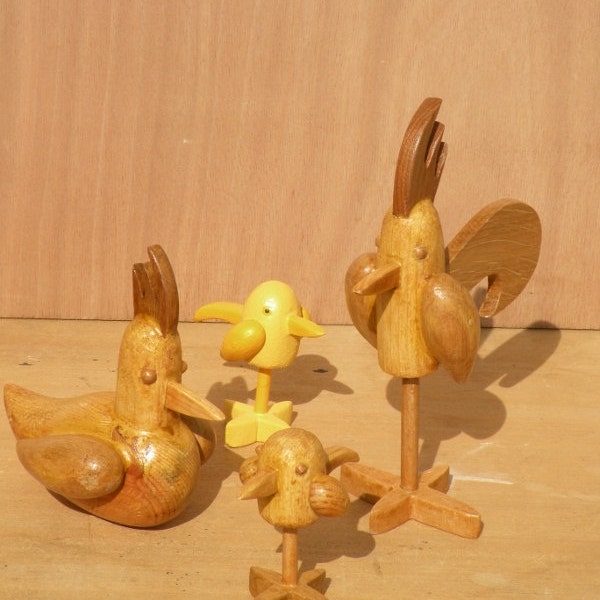 Sculptures Coq Poule Poussins en bois