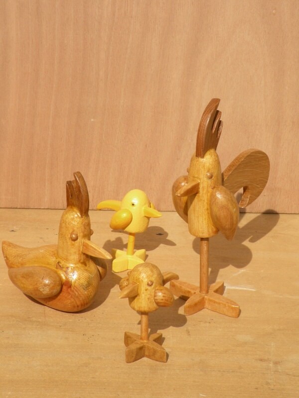 Sculptures Coq Poule Poussins en Bois