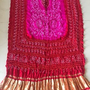 Gajji Silk Zari Two Toned Red and Pink Bandhani Dupatta - 80 grams pure silk - handwoven