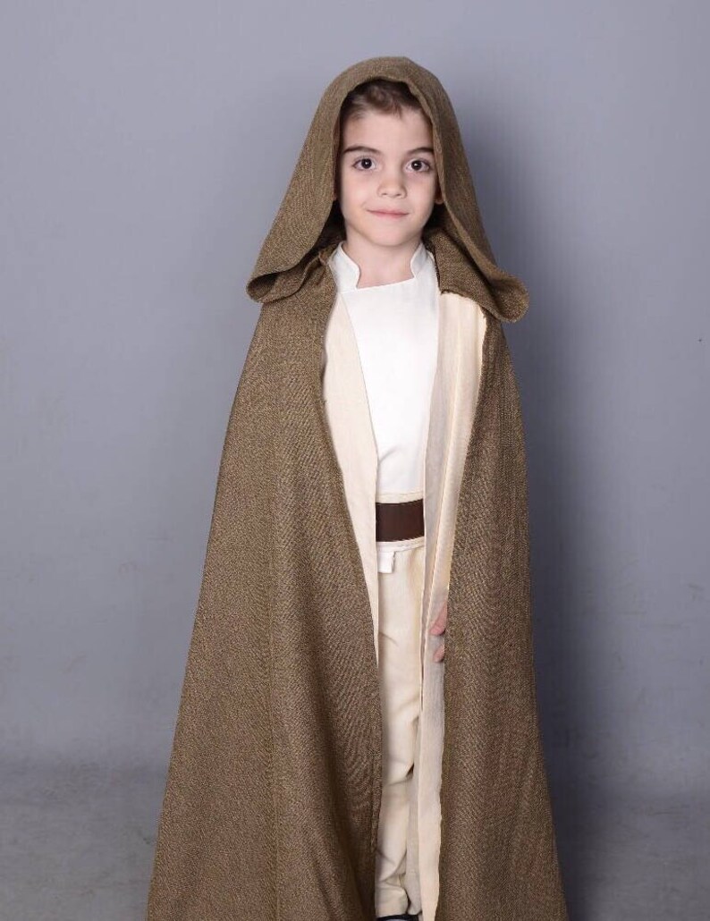 Luke shops SKYWALKER JEDI ROBE Episode-7