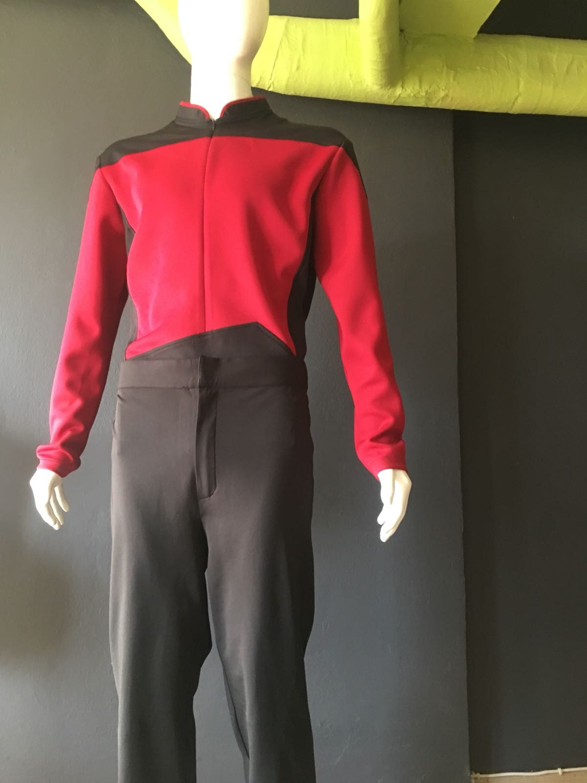 Star Trek Para hombre Mula Pantuflas Next Generation/Diseño de uniforme de descubrimiento