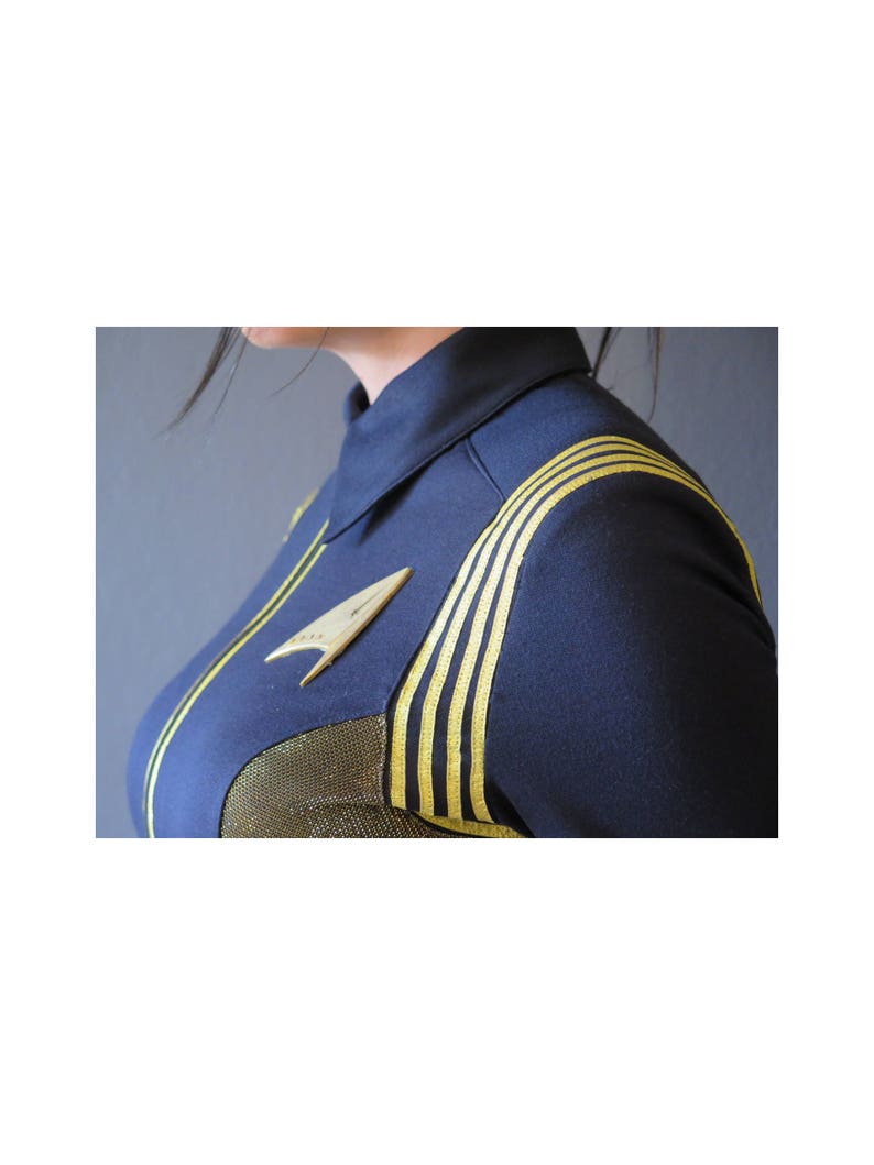 STAR TREK DISCOVERY Star Fleet Uniform Female