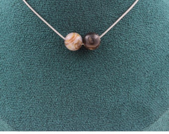 Collier perles Agate Feuille de Bambou 8 mm chaine en acier inoxydable. Fabriqué en France. Taille personnalisable. Collier femmes, hommes