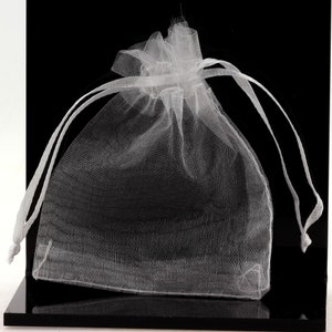 Sacchetti regalo in organza. Colore bianco. 10/20/50/100 PZ. Sacchetti per gioielli in organza. Regalo per la festa di matrimonio. Borsa di caramelle. immagine 1