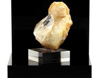 Calcite. 394.6 ct. Pau. France. Rare