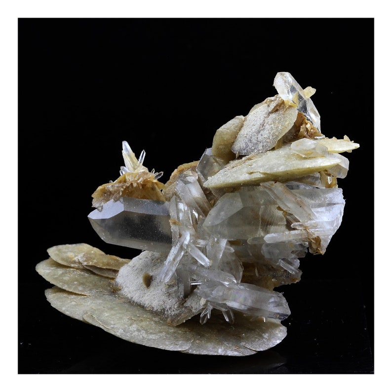 Saint-Pierre-de-M\u00e9sage France. 88.0 ct Quartz Siderite Is\u00e8re