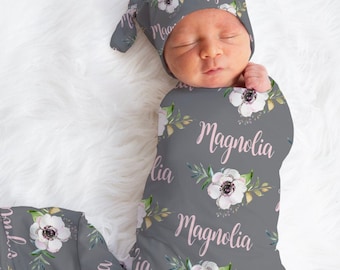 Personalized Swaddle Blanket, Personalized blanket, girl magnolia name blanket, personalized floral blanket, Name Swaddle, Magnolia