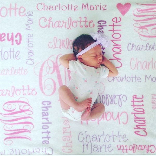 SALE Personalisierte Baby Decke, Baby Mädchen Decke, personalisierte Decke, Baby Name Decke, Baby personalisieren, Swaddle Decke, Namen Zeichen