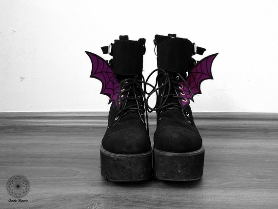 Gotische accessoires van Halloween Kostuum Sieraden Broches Bat Boot Wings De Schoen wing addon stijl charme pins en clips Kleding- & schoenclips Schoenclips 