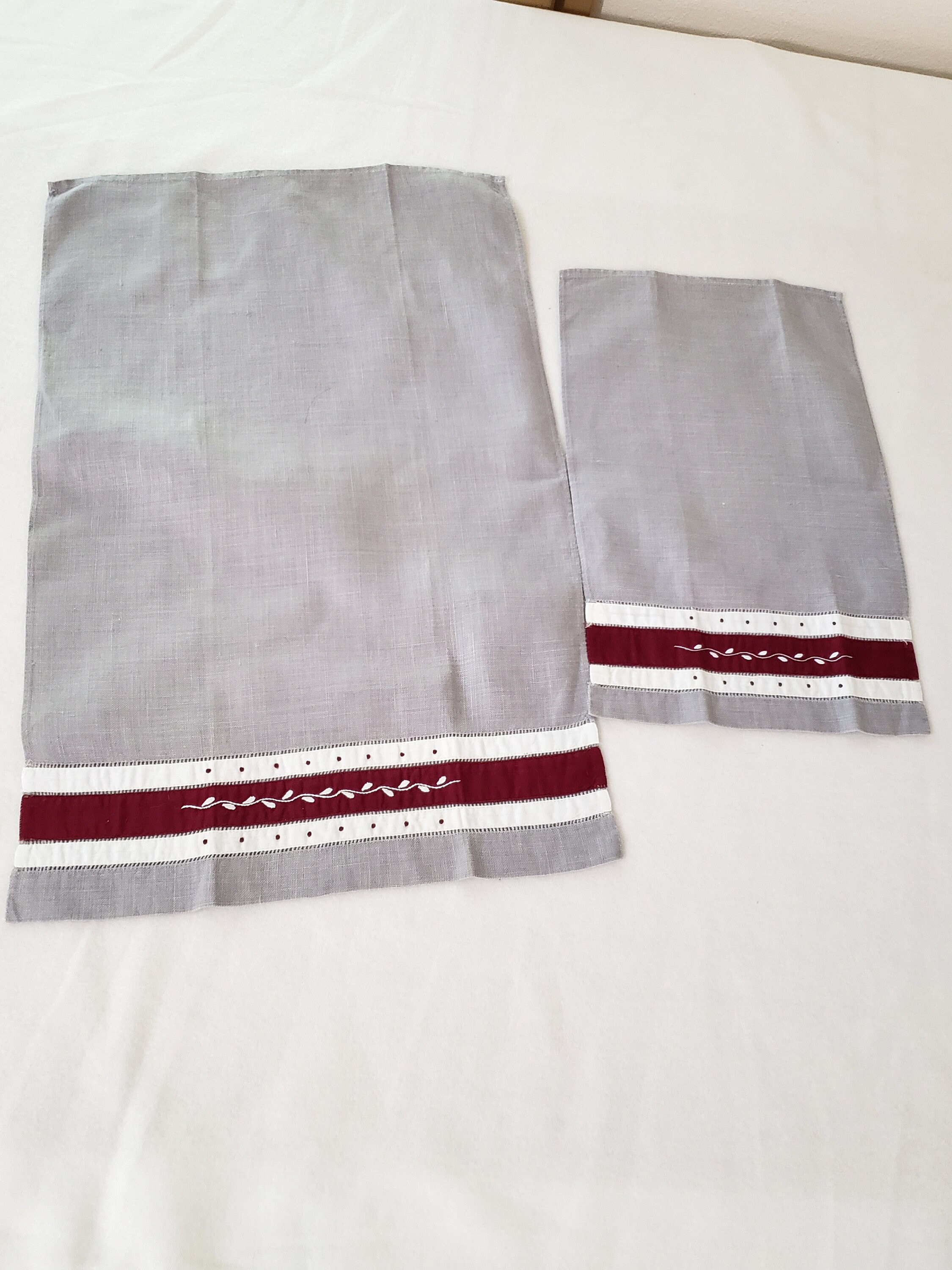 hand towel display ideas