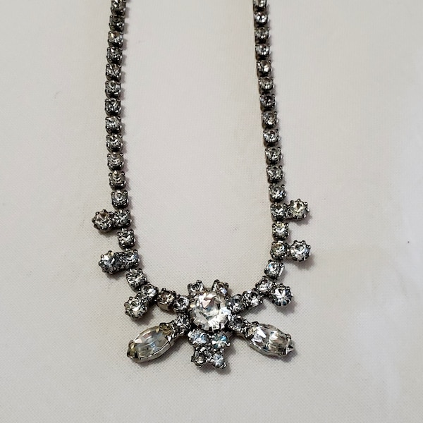 Vintage Weiss Rhinestone Necklace Choker Free US Shipping