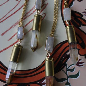 Collana con involucro di quarzo: come quella di Lainey Wilson / collana western / collana di cristallo