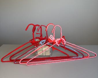 5 Vintage Granny  Red Hand Crochet Acrylic Knit Yarn Covered Wire Hangers CottageCore