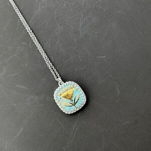 Sterling Silber Blume Halskette, Anhänger Halskette, Silber und Gold Halskette, Silber Blume Halskette, blau Bild 7