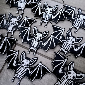 Small wooden hand-painted spooky skeleton bats & magnets hanging decorations 15 X 7cm. Halloween Horror image 1