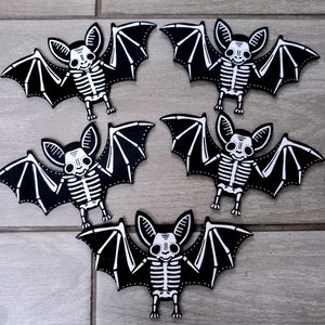 Small wooden hand-painted spooky skeleton bats & magnets hanging decorations 15 X 7cm. Halloween Horror image 5