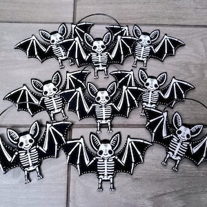 Small wooden hand-painted spooky skeleton bats & magnets hanging decorations 15 X 7cm. Halloween Horror image 6