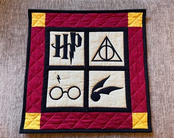 Wizard Quilted Wall Hanging (18.5" x 18.5")