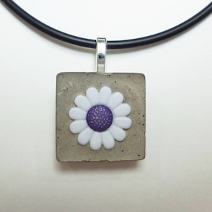 White daisy necklace - Concrete necklace - Concrete jewelry - White daisy flower - Children&#39;s jewelry - Girl&#39;s necklace -  Daisy jewelry