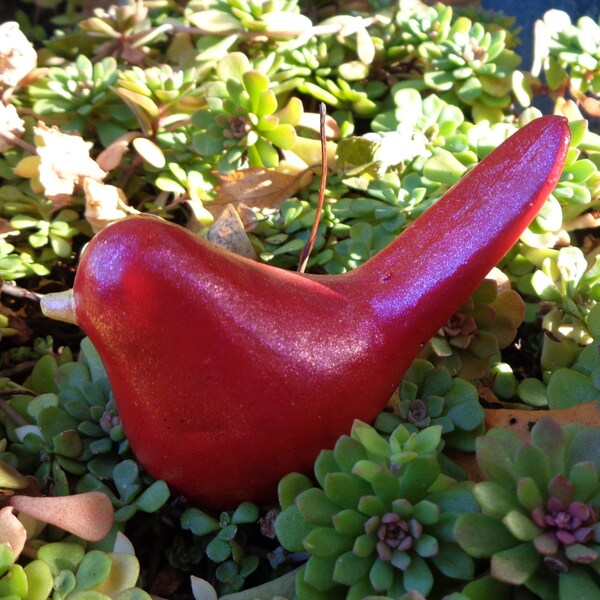 Miniature concrete bird - Fairy garden accessories - Fairy garden miniatures  - Bird statue - Red bird - Concrete Garden - Garden decor