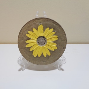 Shasta daisy decor - Concrete daisy - Yellow daisy - Garden decor - Concrete Art - Concrete stepping stone - Concrete garden - Daisy art
