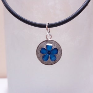 Blue flower necklace - Concrete necklace - Concrete jewelry - Girl&#39;s necklace - Children&#39;s jewelry - Sterling silver pendant