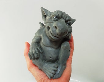 Concrete Gargoyle - Gargoyle statue - Concrete art - Concrete decor - Fairy Garden - Garden miniatures - Garden ornaments - Accessories