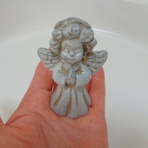 Angel statue - Concrete angel - Praying angel - Fairy garden accessories - Concrete art - Concrete garden decor - Garden art