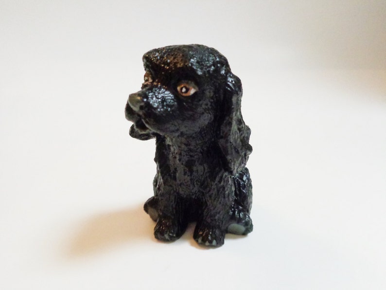 spaniel statue