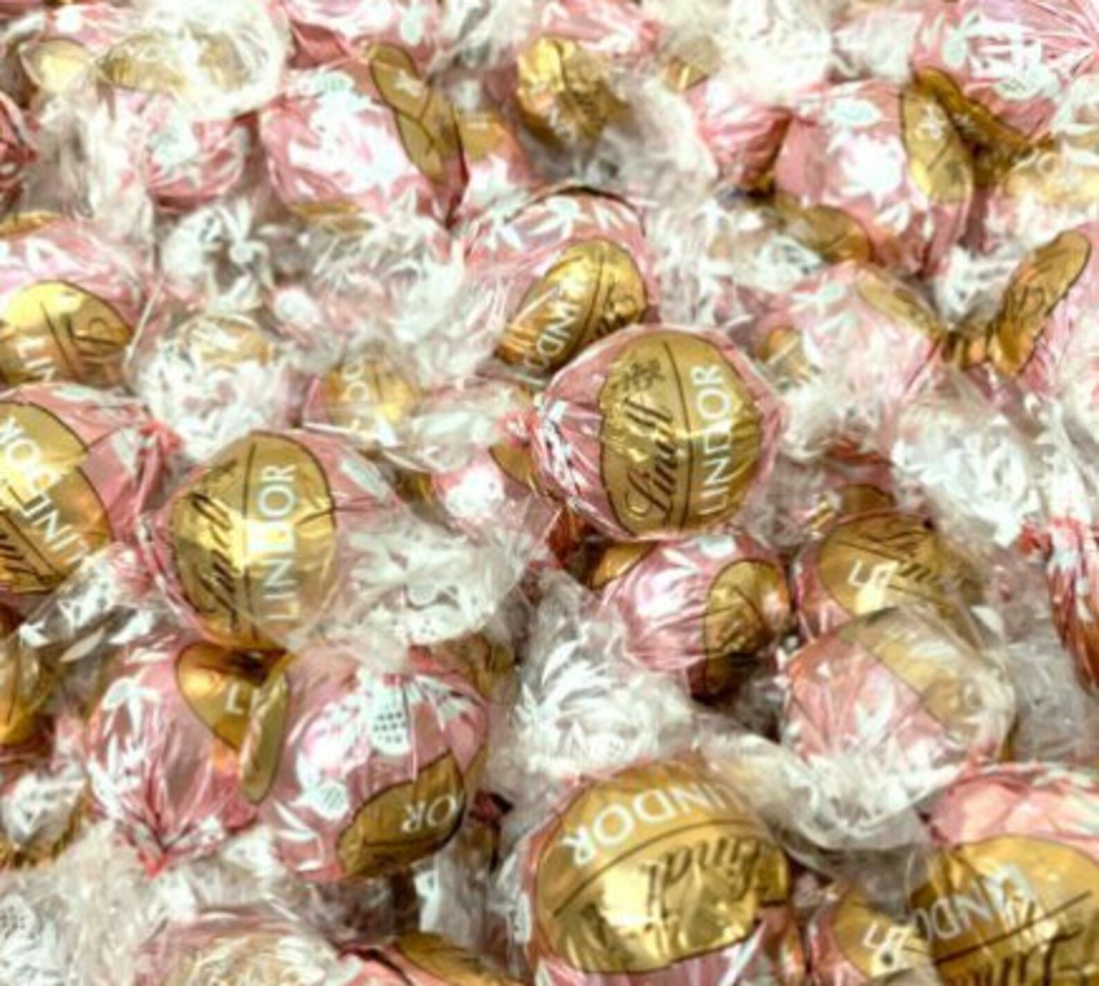 Lindt Lindor Neapolitan White Chocolate Truffles 100 Pieces Etsy