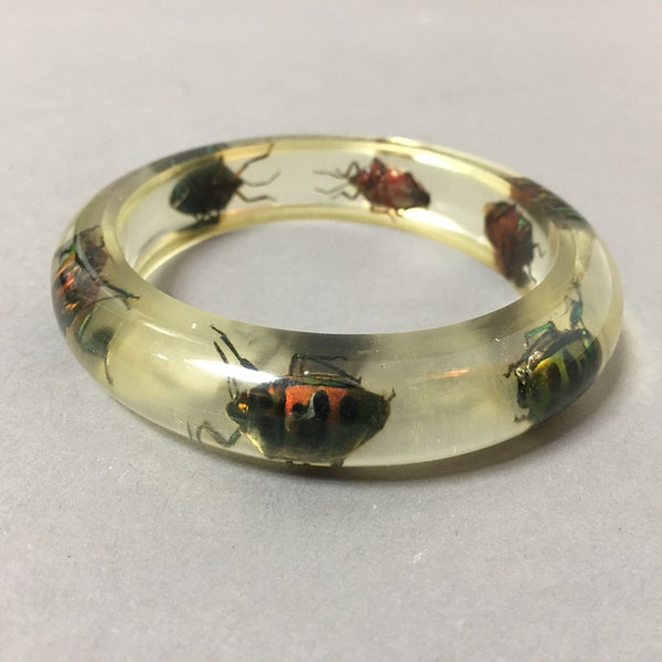 Vintage insect bangle / vintage bug bracelet / lucite bangle / bug bracelet / beetle bracelet / insect bangle