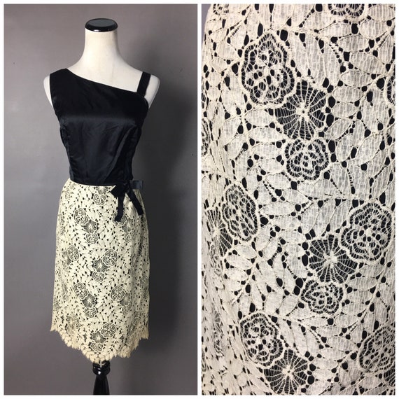 Vintage 50s dress / 1950s dress / SPIDER WEB flora
