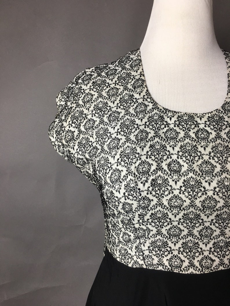 Vintage 50s dress 1950s dress volup plus size dress fit and flare dress novelty print dress party dress cocktail dress 2948