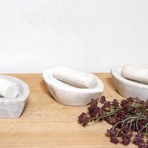 Handcrafted White Marble Mortar and Pestle Spice Grinder