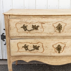 Antique Farmhouse French Bleached Dresser, 18th Century French Chest of drawers, Antique French Dresser, Antique French Chest of Drawers image 2